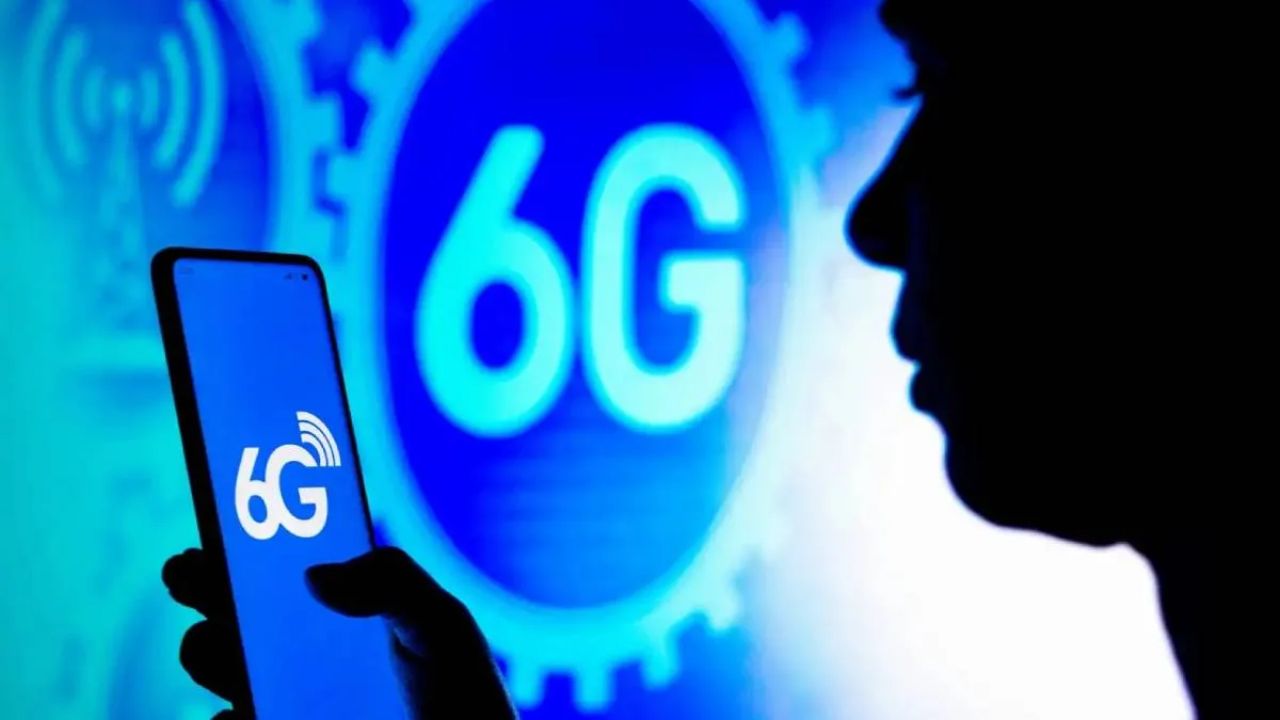 भारत में 6G को लेकर तैयारी हुई तेज, सरकार ने किया बड़ा निवेश का ऐलान, 5G से कई गुना तेज चलेगा इंटरनेट