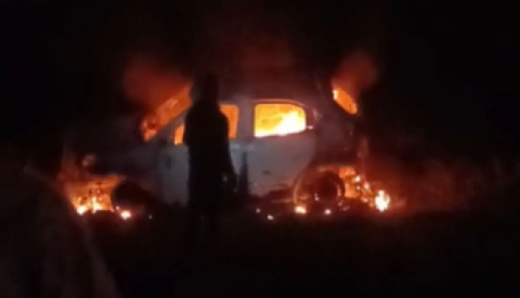 MP में बड़ा हादसा: चलती कार में लगी आग, डॉक्टर की पत्नी की जिंदा जलकर मौत, परिजनों ने जताया हत्या का शक