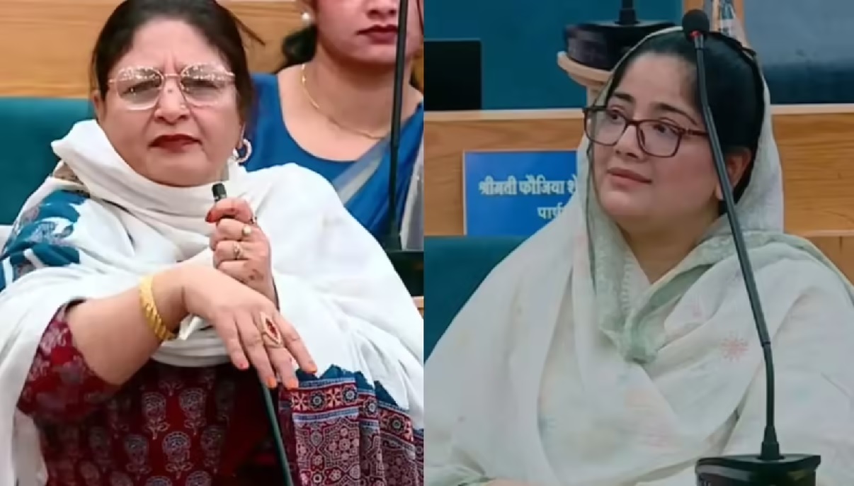 इंदौर में कांग्रेस की दो पार्षदों पर FIR, वंदे मातरम गाने से किया था इनकार, कहा था- किसी के बाप में दम नहीं, जो बुलवा ले…