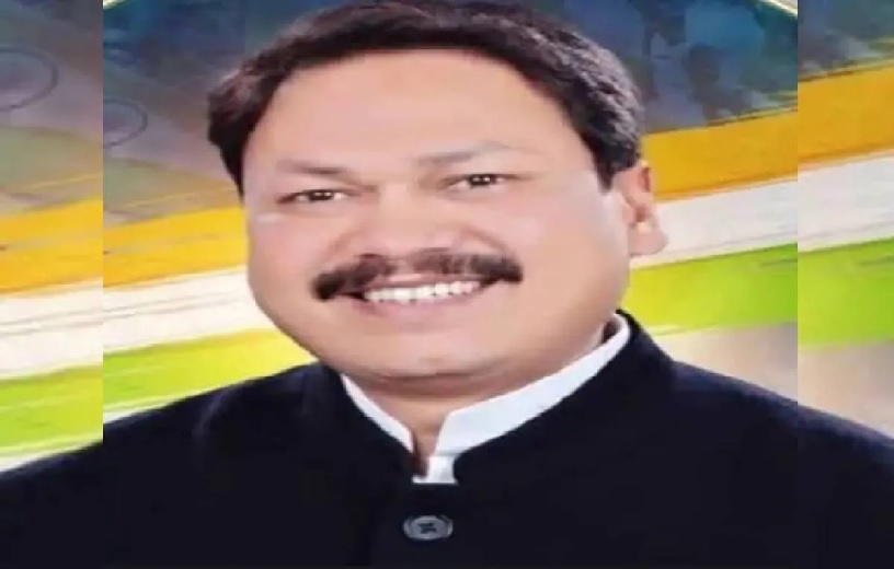 कांग्रेस जिलाध्यक्ष की मौत, दिल्ली से लौटते समय कार डिवाइडर से टकराई