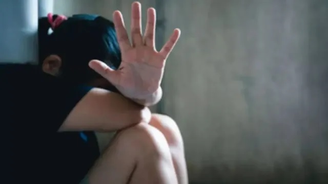 शर्मनाक…पिता ने 2 हजार रुपये किराए के बदले पत्नी-बेटी का कराया रेप, मकान मालिक से किया समझौता, ऐसे खुला राज