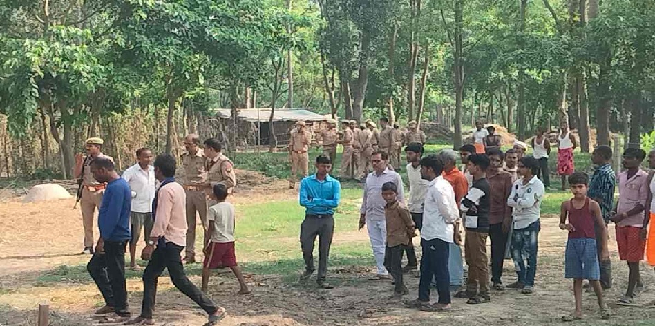 नग्न अवस्था में मिली 9 साल की बच्ची की लाश, मुंह में ठूसा था कपड़ा, दुष्कर्म के बाद हत्या की आशंका