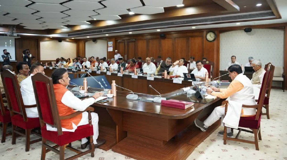 MP के किसानों के लिए बड़ा ऐलान, अब लोन चुकाने के लिए मिलेगा पूरा साल, 31 मार्च तक सहकारी बैंकों का ऋण नहीं चुकाना होगा