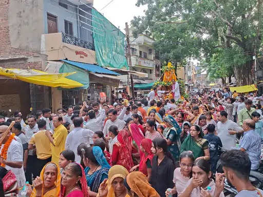खातेगांव में भगवान जगन्नाथ की रथयात्रा में जमकर झूमे श्रद्धालु, रख खींचने की मची होड़