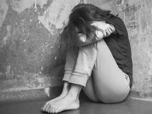 MP: कांस्टेबल ने नाबालिग छात्रा से किया दुष्कर्म, बेटी के बर्थडे के बहाने बुलाकर बनाया बंधक