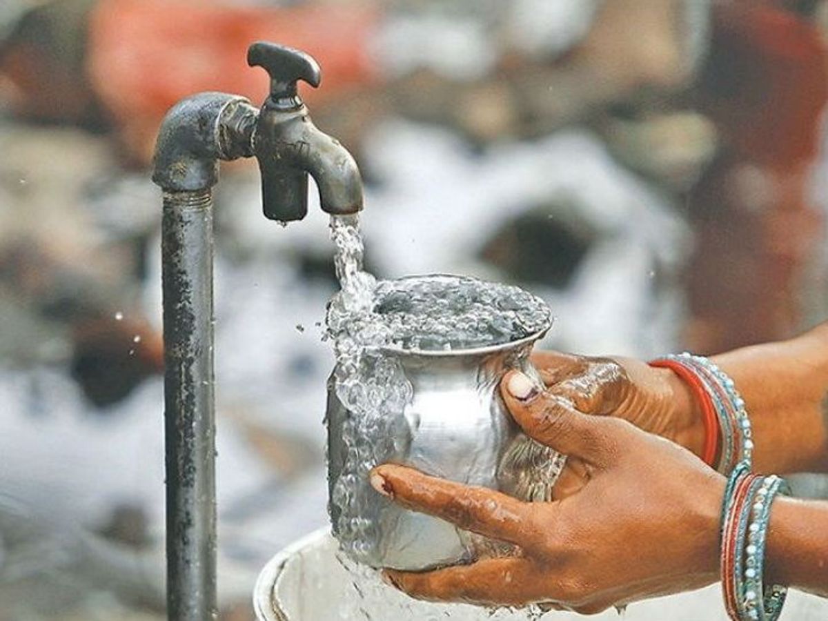खातेगांव तहसील के कोलारी में पानी की सप्लाई ठप, 3 लाख से ज्यादा का बिजली बिल बकाया होने पर विभाग ने काटा कनेक्शन, ग्रामीण परेशान