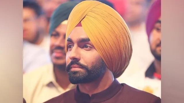 पंजाबी सिंगर की हत्या की कोशिश, बदमाशों ने किए सात राउंड फायर, बुलेटप्रूफ गाड़ी ने बचाई जान