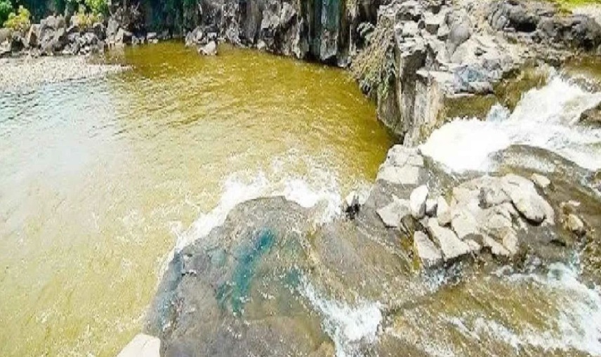 इंदौर में दर्दनाक हादसा: डूबती बहन को बचाने कूदा भाई, दोनों की मौत