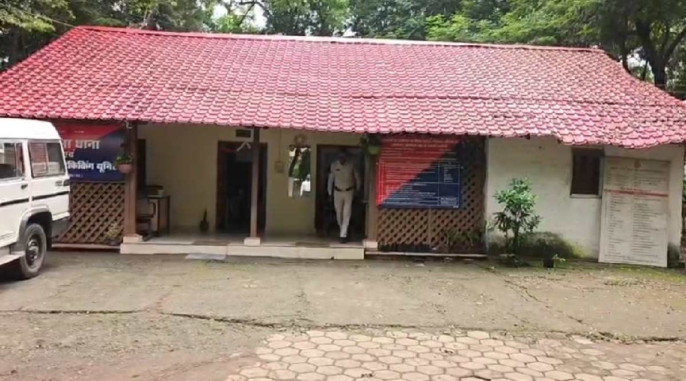 नाबालिग से दुष्कर्म के बाद गर्भपात का आरोप, कांग्रेस नेता के बेटे समेत BJP कार्यकर्ता...