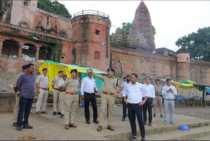 नेमावर घाट पर सुरक्षा व्यवस्था की खुली पोल, नाबालिग चला रहे थे नाव, कलेक्टर ने दिए कार्रवाई के निर्देश